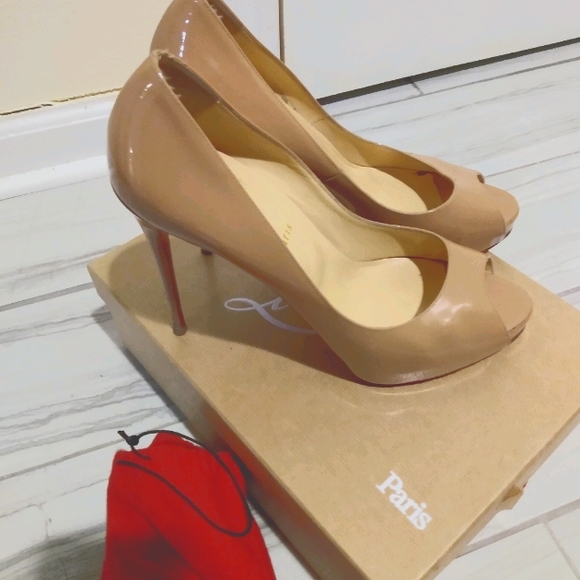 Christian Louboutin Shoes - Christian Louboutin privè Open Toe pump